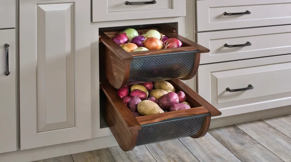 Two pull-out kitchen baskets keeping fresh produce visible and separated